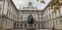 Senate Building of Likatonia