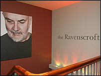 42582451 ravenscrofttwo203