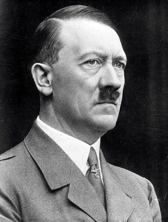 La muerte de Adolf Hitler, jefe del Partido Nazi y canciller de Alemania de 1933 a 1945, se produjo el 30 de abril de 1945; H