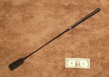 1024px-Riding crop-1-
