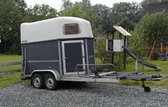Pferdeanhaenger 02-1-