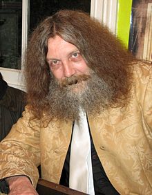 220px-Alan Moore (2)