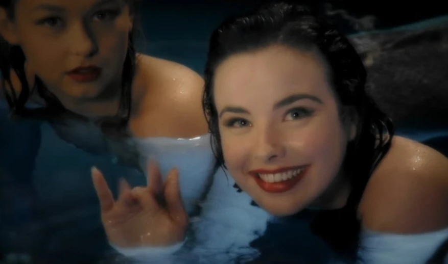 Gracie H2O Plötzlich Meerjungfrau Wiki FANDOM powered by Wikia