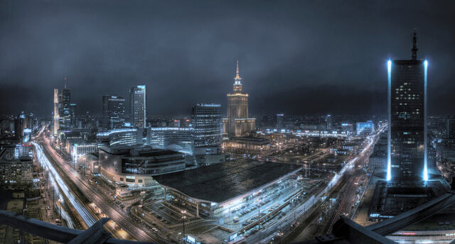 Plik:Slider Warszawa Wiki.jpg
