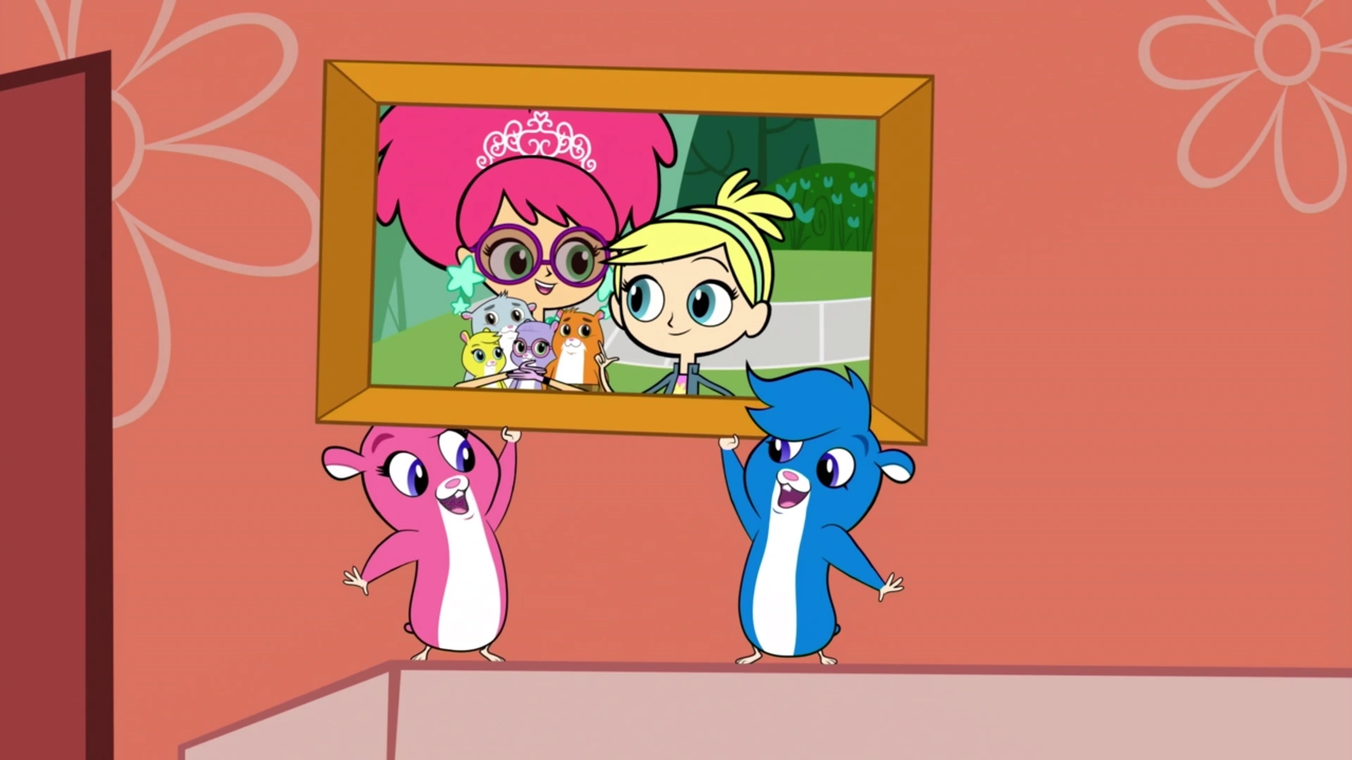 Image - Bean And Jilly Holding Frankie's Picture With Jessica.png | The