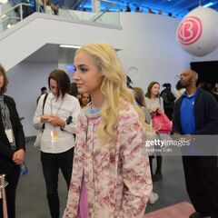 Beautycon New York City Poppy Wiki Fandom