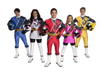 Power-Rangers-Ninja-Steel-DVD-review-cast