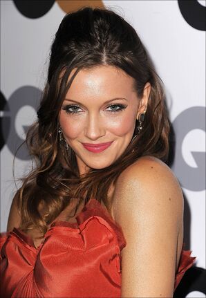Katie-Cassidy-photo-gallery