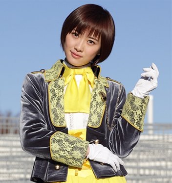 Umika Hayami (Lupin Yellow) / 早見初美花（ルパンイエロー）| Kaitou Sentai Lupinranger Minecraft Skin