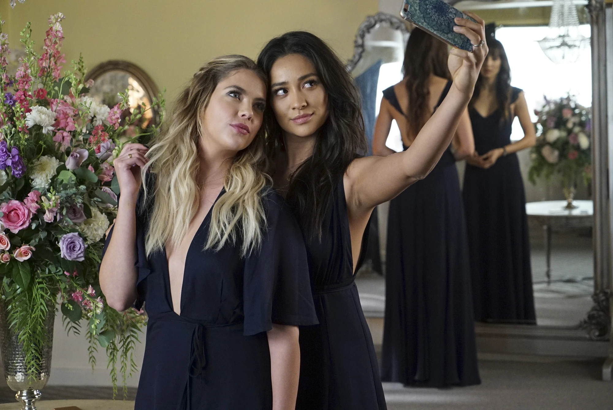 Image Promo 7x20 55.jpg Wiki Pretty Little Liars FANDOM powered