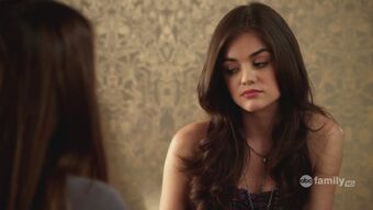 Aria Montgomery Pretty Little Liars Wiki Fandom