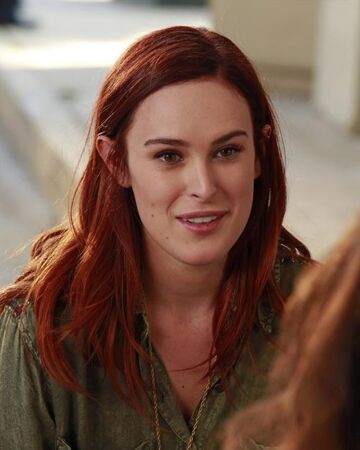 Zoe Pretty Little Liars Wiki Fandom