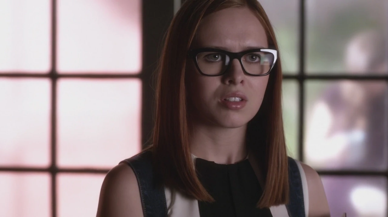 Pretty Little Liars Leslie Stone Actress