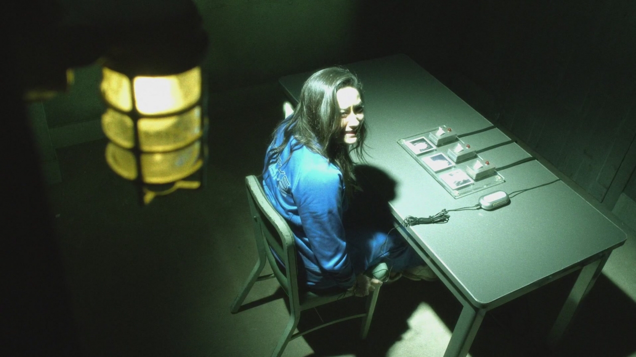 pretty little liars the dollhouse