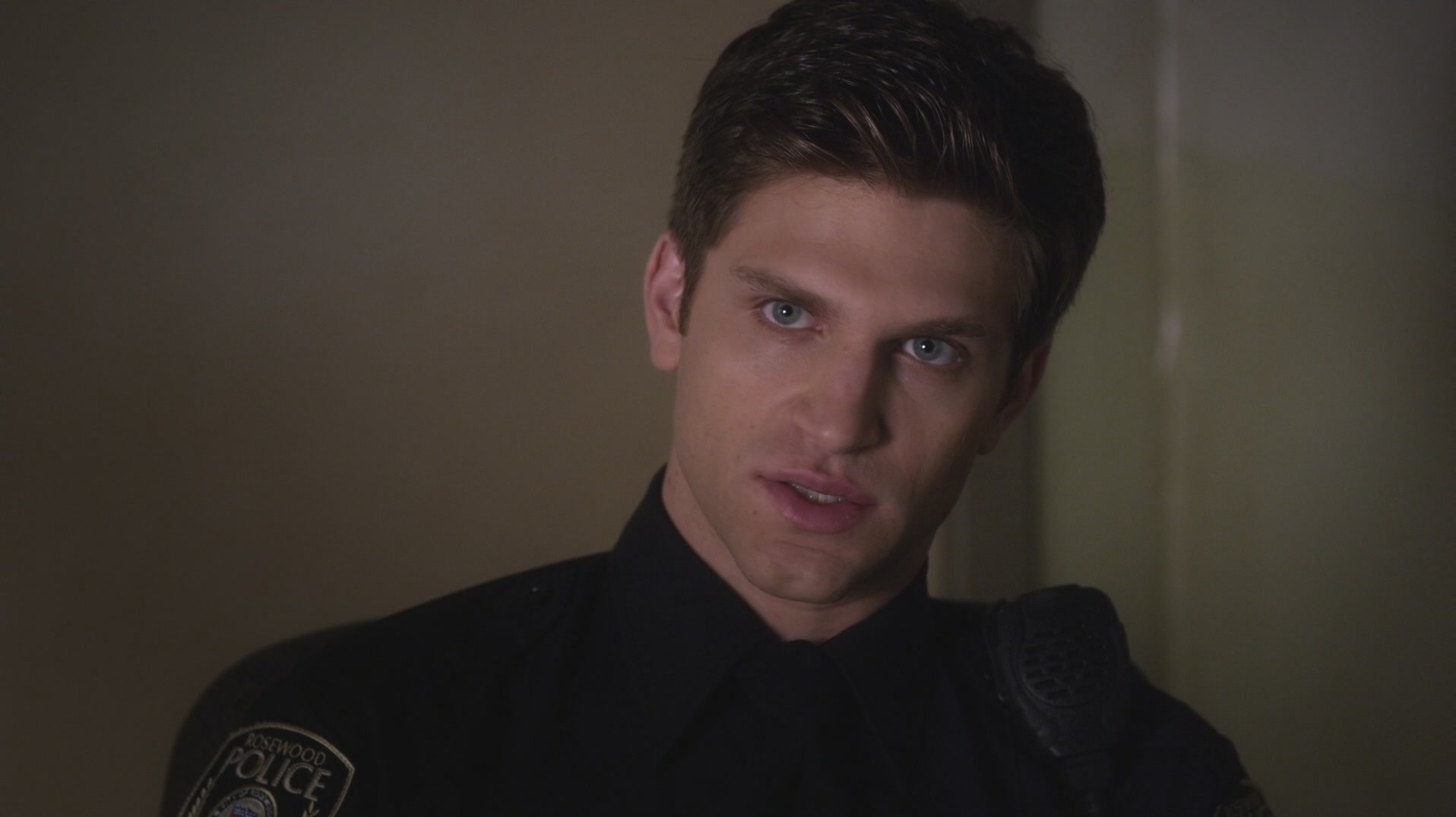 Image Pretty Little Liars S05E14 Toby.jpg Pretty Little Liars Wiki FANDOM powered by Wikia