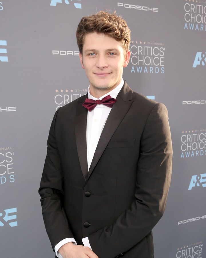 Brett Dier Pretty Little Liars Wiki Fandom