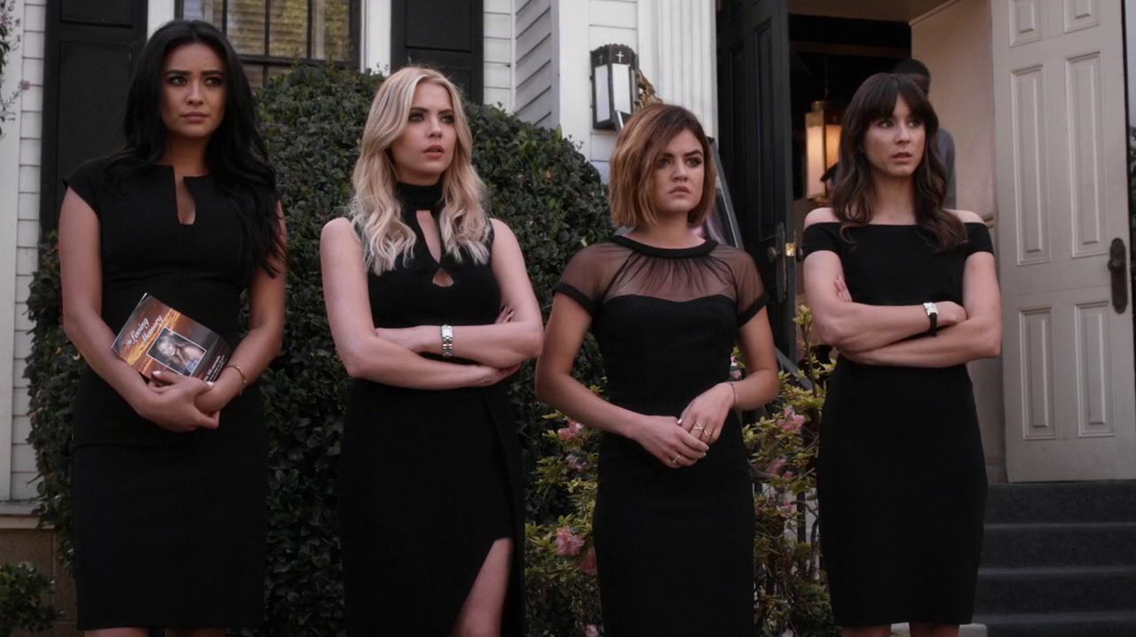 Wer ist ezra dating pll