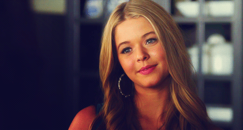 Resultado de imagem para alison dilaurentis gif