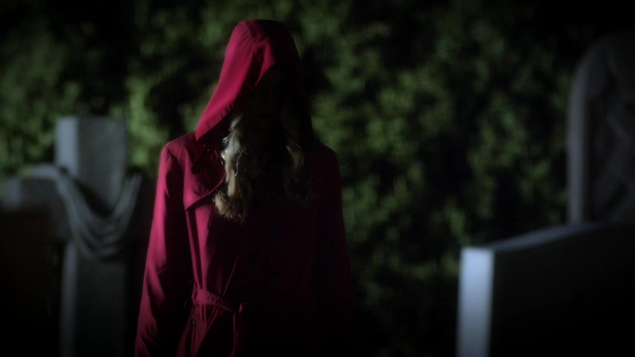 plt red coat