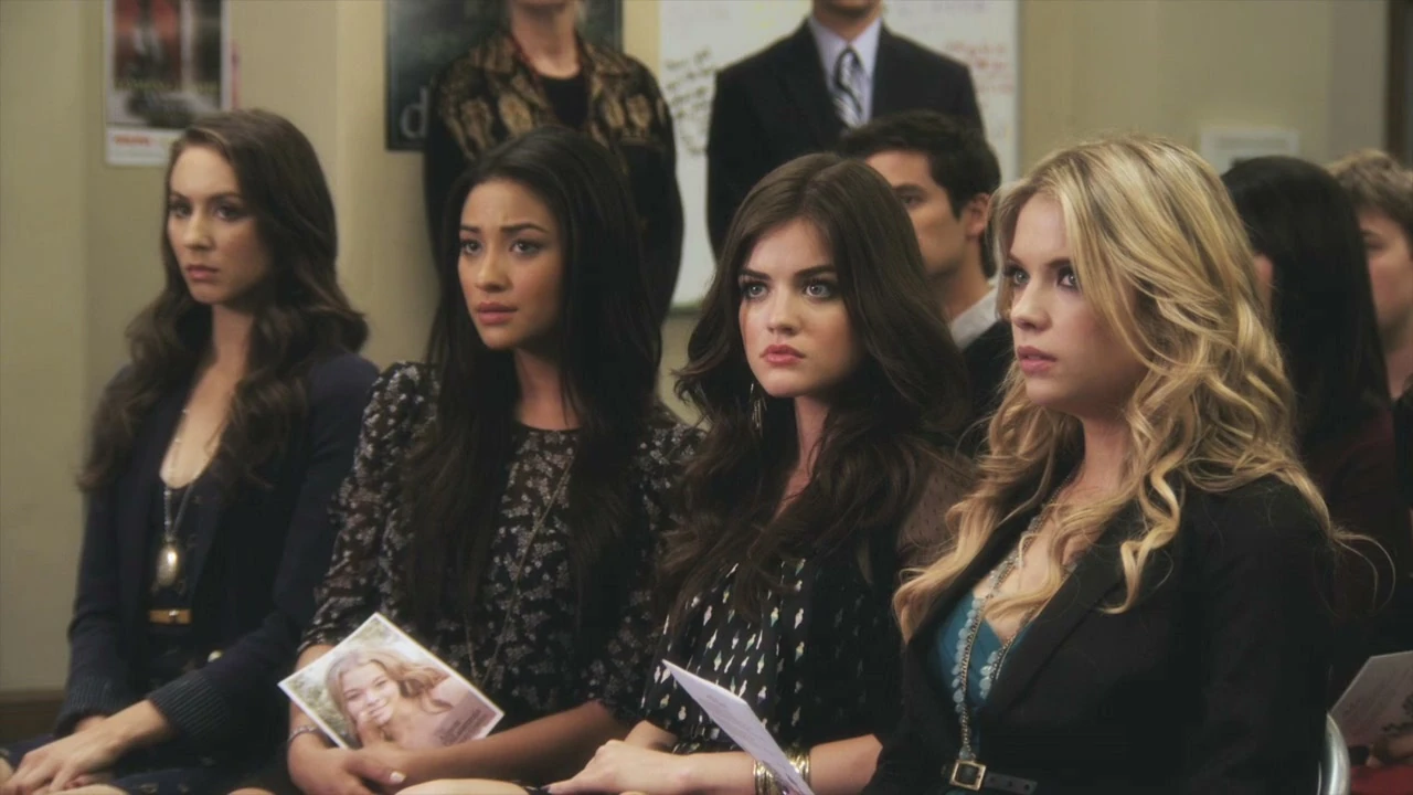 User blogKate.moon/Hulu Rollout on Pretty Little Liars Pretty Little Liars Wiki FANDOM