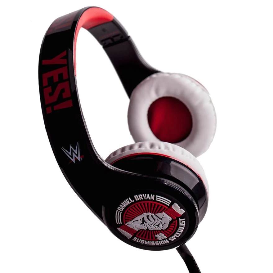 Daniel Bryan Headphones Pro Wrestling FANDOM powered by Wikia