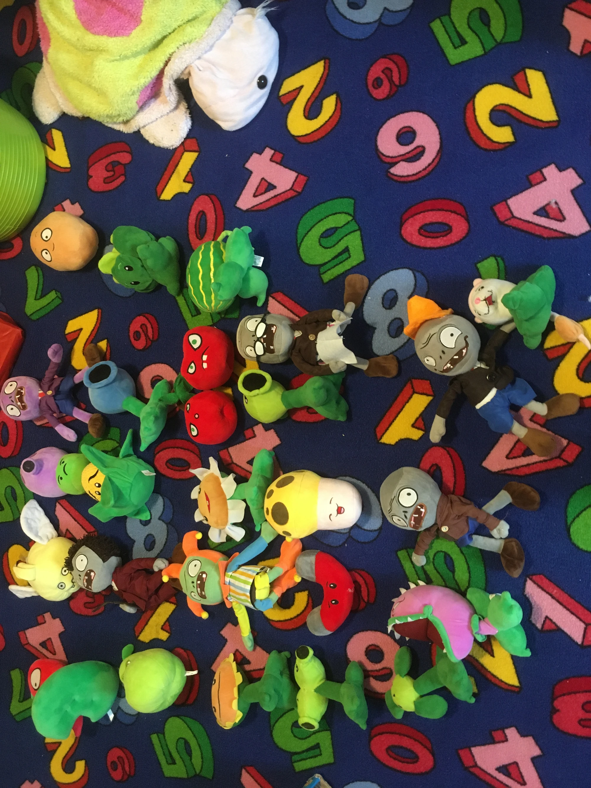 User blogKwogplak/my collection Plants vs Zombies Plush