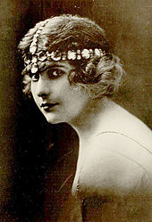 Pearl White 1916