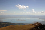 800px-Mono Lake from Mount Dana
