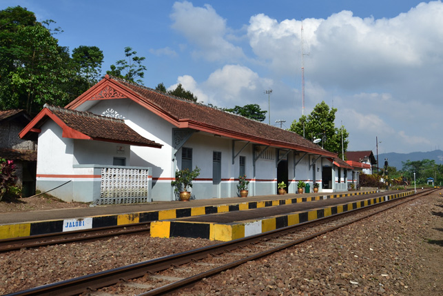 Stasiun Sasaksaat  Kereta Api Indonesia Wiki  FANDOM 