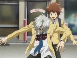 Hayato protège Tsuna