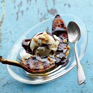 Grilled-banana-split-300