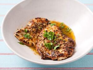 Coriander-chicken-cutlets-with-cilantro-lemon-sauce 456X342