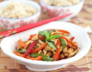 ThaiStirFryChickenWithBasil1 edited-1-1024x801