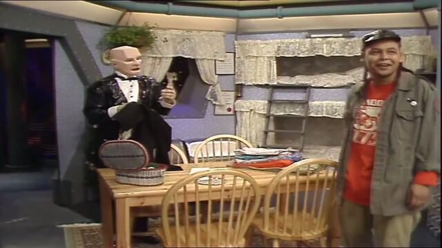 File:Krytensleepingquarters.jpg
