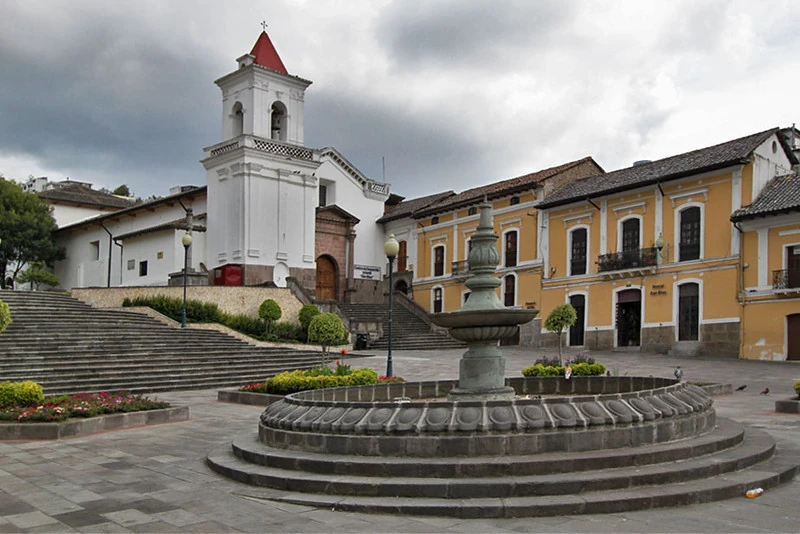 Imagen Iglesia de San Blas (Quitburgo).jpg Wiki Reino de Quito