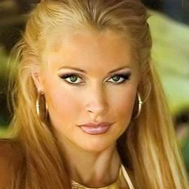 Image - Rena-mero-picture-9.jpg | Relic Hunter Wiki | FANDOM powered by