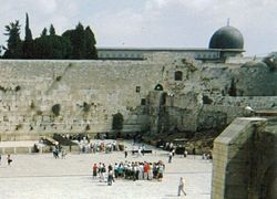 Klaagmuur-aqsa-1991