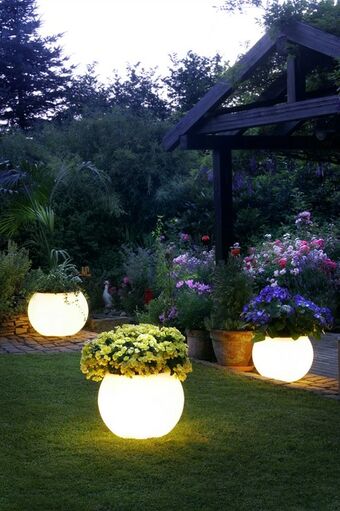 contemporary exterior lighting