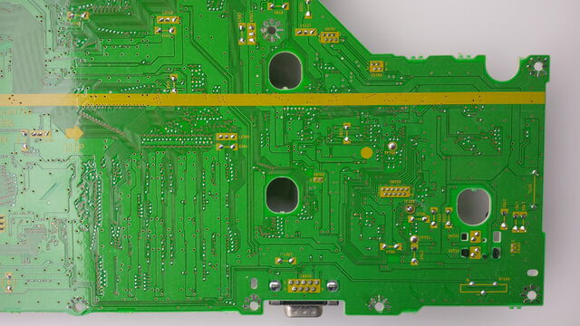 File:FZ-10 mainboard underside 04.jpg