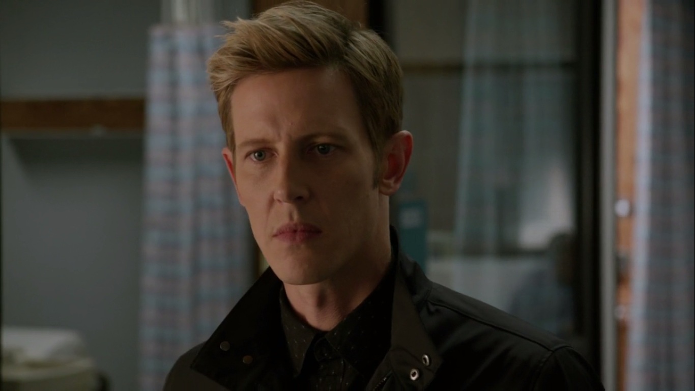 Сериалы с ноланам россам. Габриэль нолан. Как выглядит мама нолана из мистер. Реванш нолан. Тайлер и нолан росс.