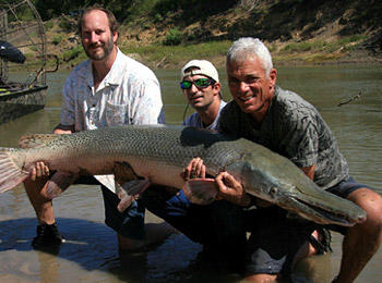 gar alligator river monsters fish wade jeremy mississippi guide monster texas fishing trinity aligator illinois fox read near lbs less