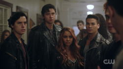RD-Caps-2x10-The-Blackboard-Jungle-52-Jughead-Toni-Fangs-Fogarty-Sweet-Pea-0
