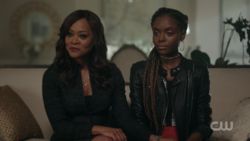 RD-Caps-2x12-The-Wicked-and-The-Divine-28-Mayor-Sierra-McCoy-Josie-0