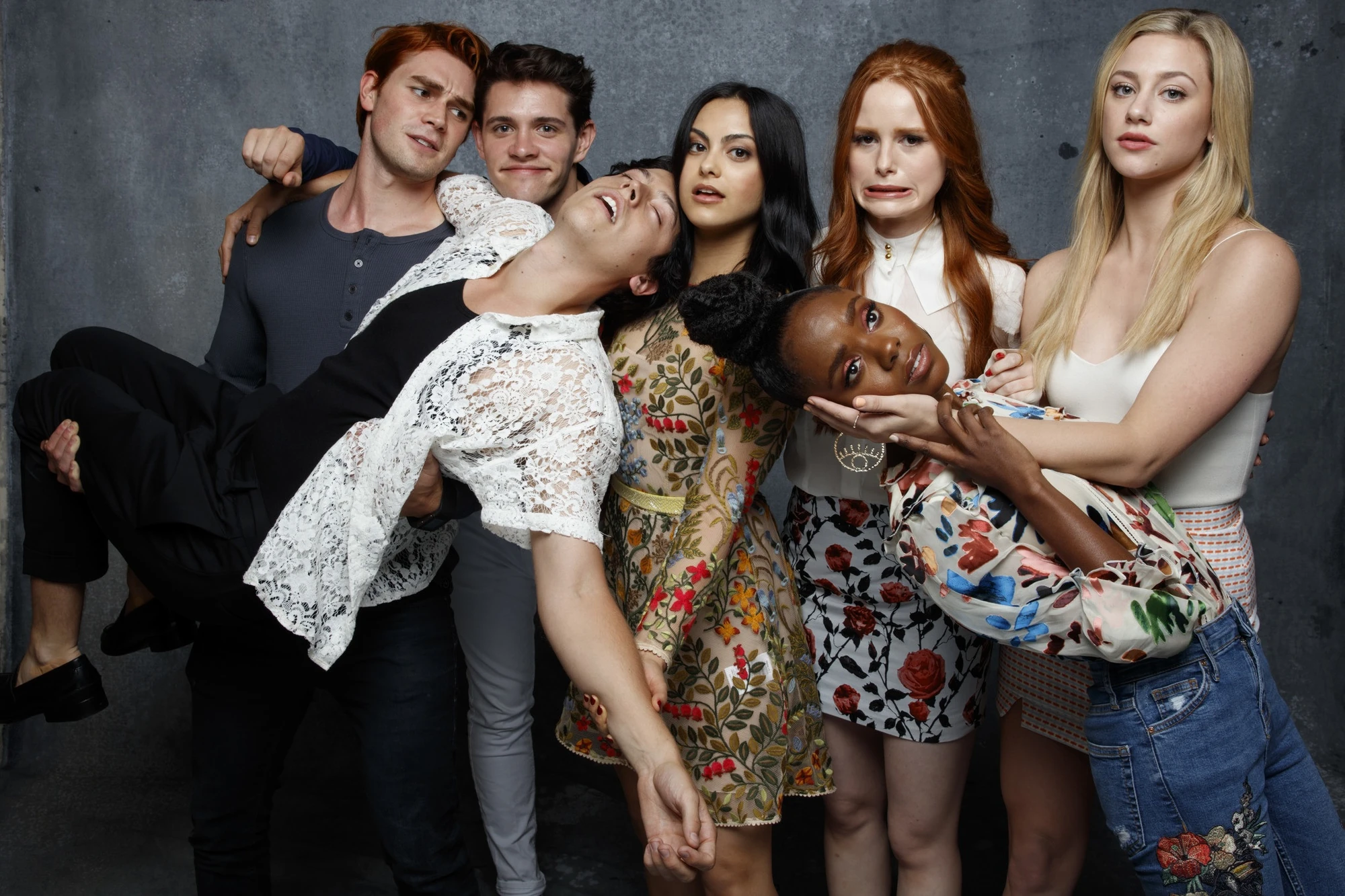 Image Excluse ComicCon Portrait Riverdale Season 2 (2).jpg Wiki