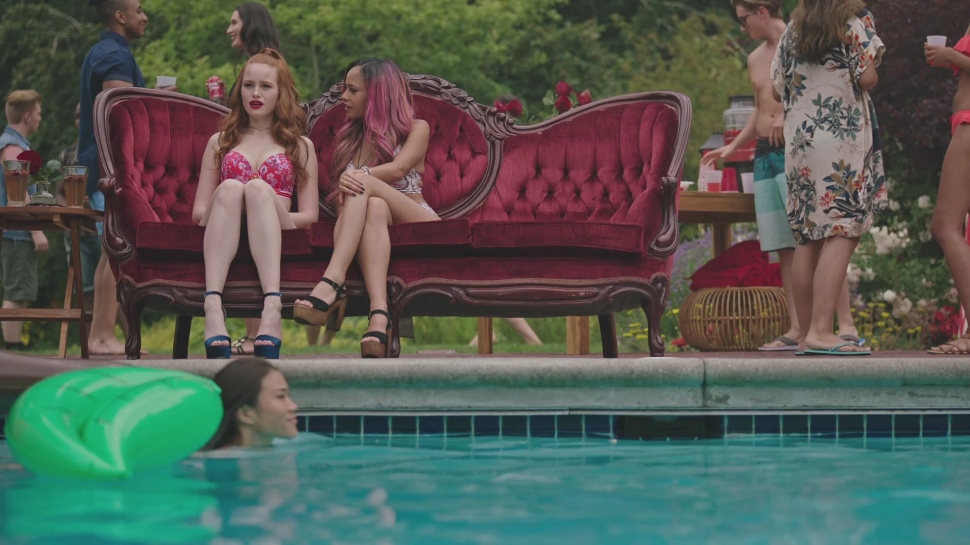 Cheryl's EndofSummer Pool Party Riverdale Wiki FANDOM powered by Wikia