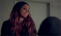 RD-Gifs-2x04-The-Town-That-Dreaded-Sundown-Jughead-&-Toni