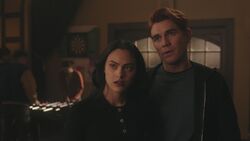 RD-Caps-4x13-The-Ides-of-March-45-Veronica-Archie