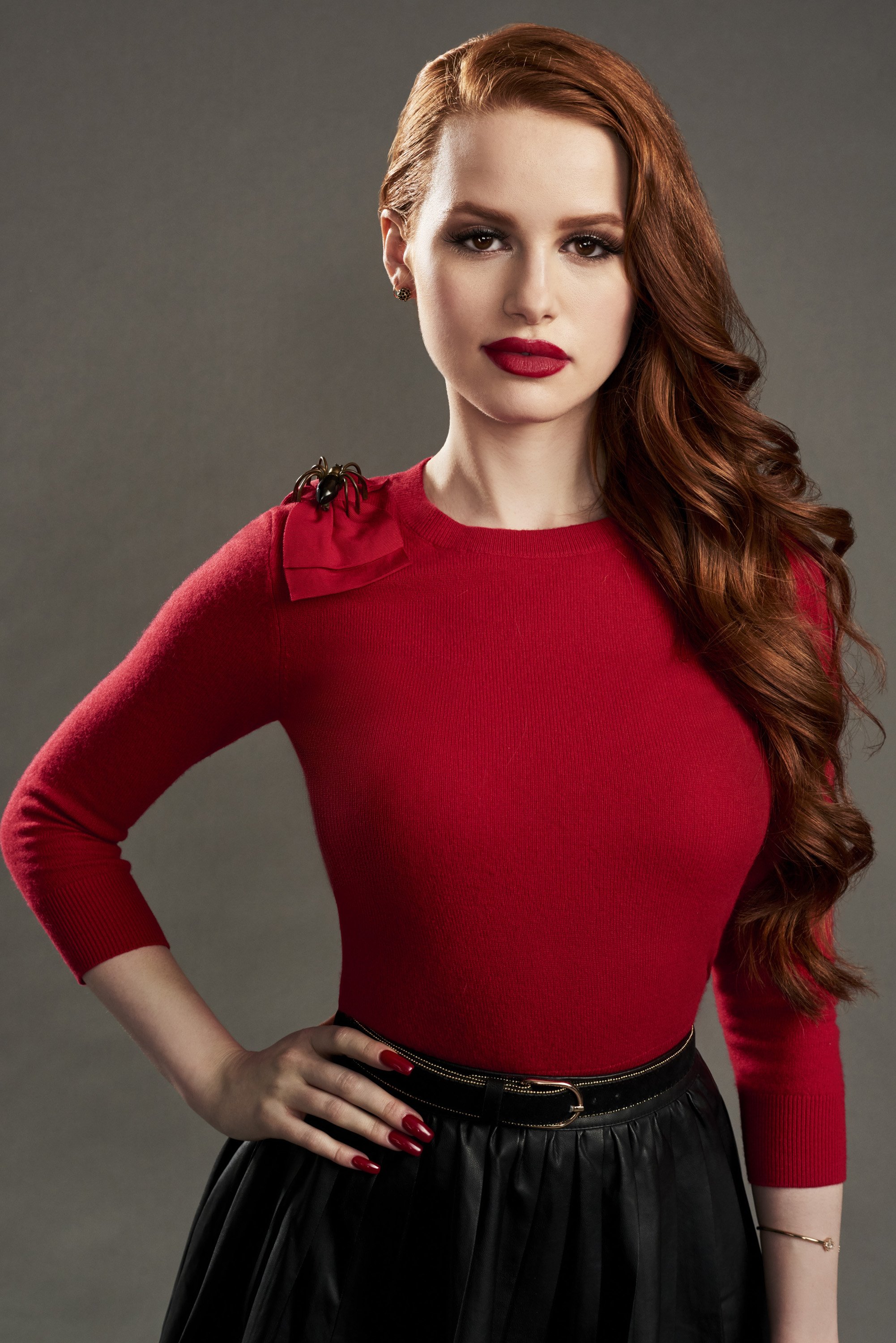 Image Cheryl Blossom Season 2 Promotional Photo Riverdale Wiki Fandom Powered By Wikia 