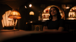 RD-Caps-4x02-Fast-Times-at-Riverdale-High-10-Veronica