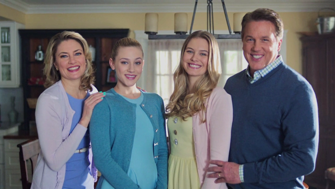 Image Season 1 Episode 8 The Outsiders Cooper Family.png Riverdale